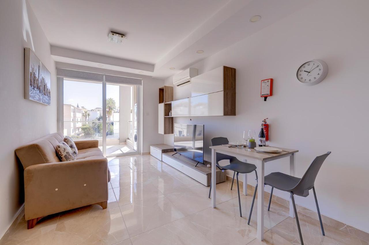 Modern 1Br Apartment In Central St Julian'S San Ġiljan Exterior foto